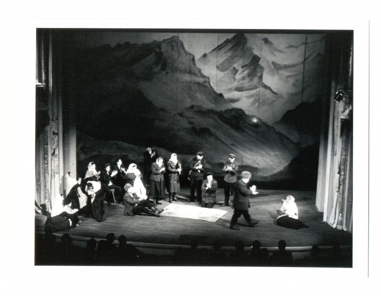 BBA-Theaterdoku Kreidekreis 1773/122, Der kaukasische Kreidekreis, Premiere 7. Oktober 1954, Berlin, Berliner Ensemble, Foto: unbekannt