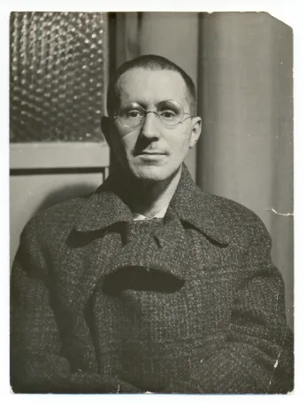 Ein Portrait von Bertolt Brecht